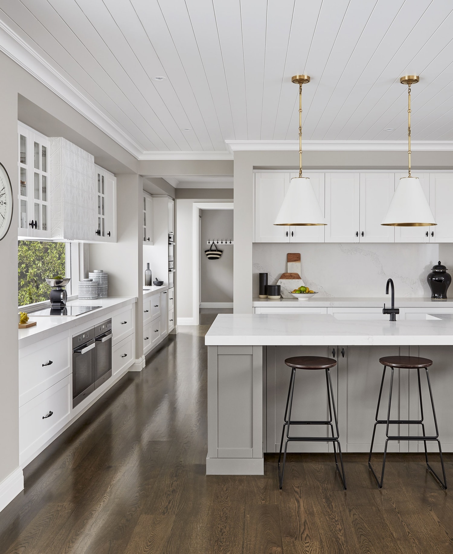 Here S What A Hamptons Style Kitchen Looks Like For 2 - vrogue.co
