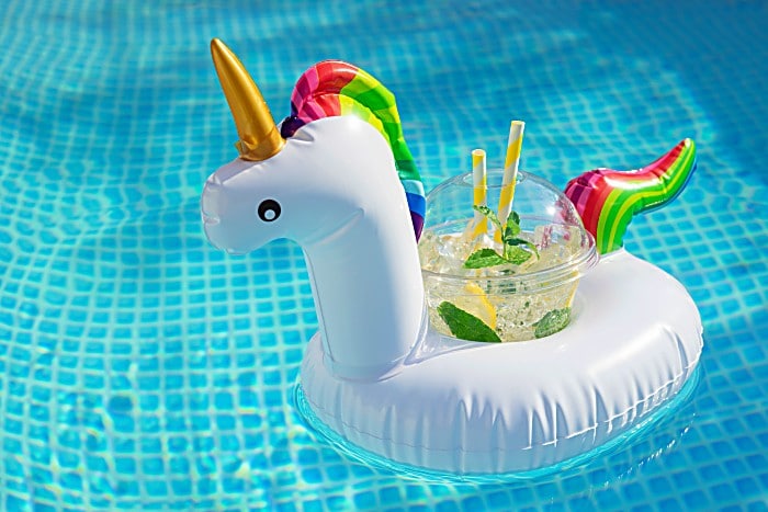 elegant pool party ideas